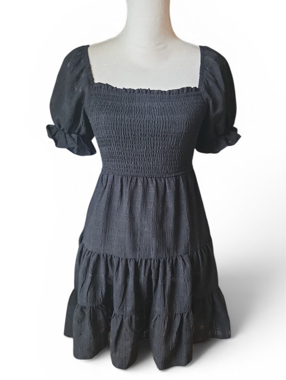 House Of Harlow 1960 Black Smocked Puff-Sleeve Tiered Dress Size Small